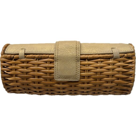 Michael Kors Woven Rattan Clutch with Gold Geometric Clasp – light gold leather - Picture 2 of 9